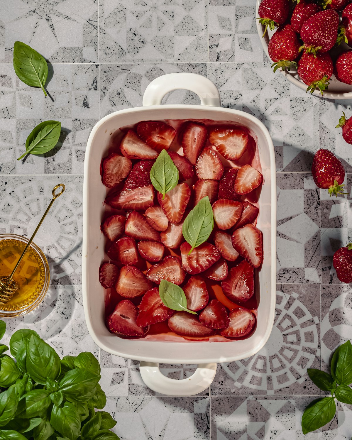 Ovenschaal met aardbeien
